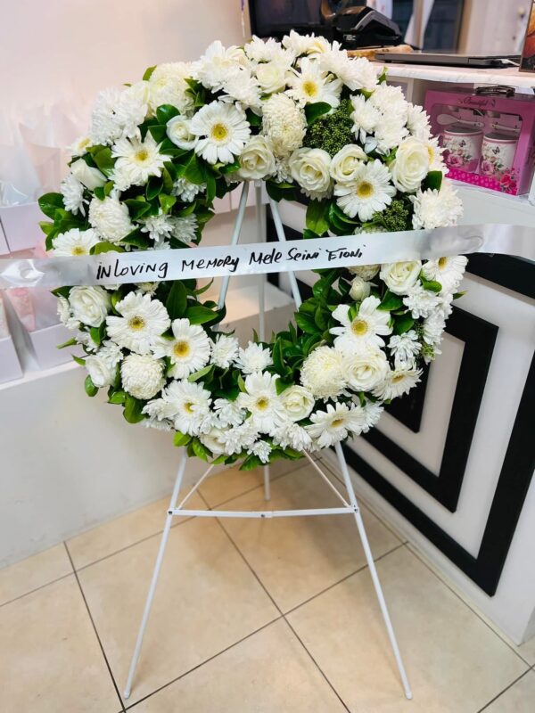 Round wreath